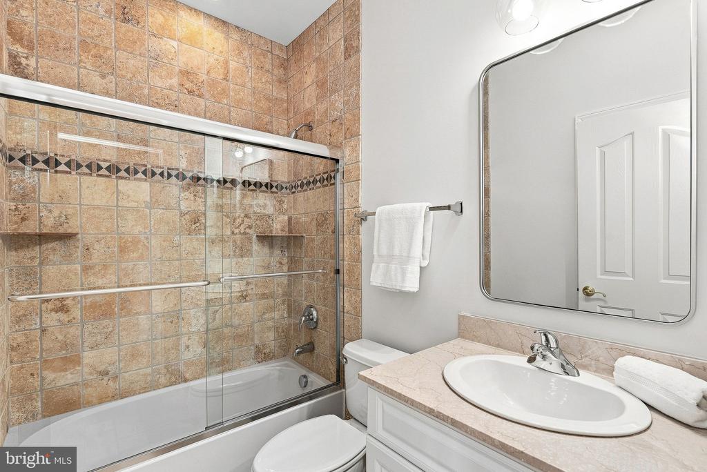 42618 TRAPPE ROCK COURT
