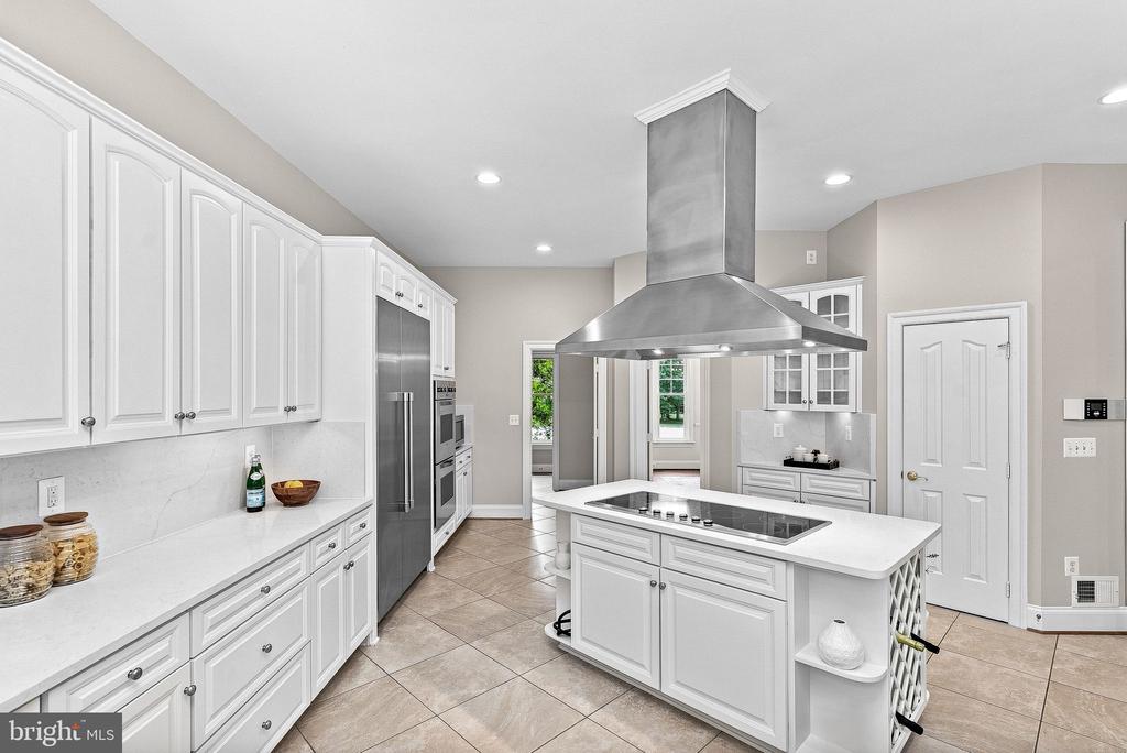 42618 TRAPPE ROCK COURT