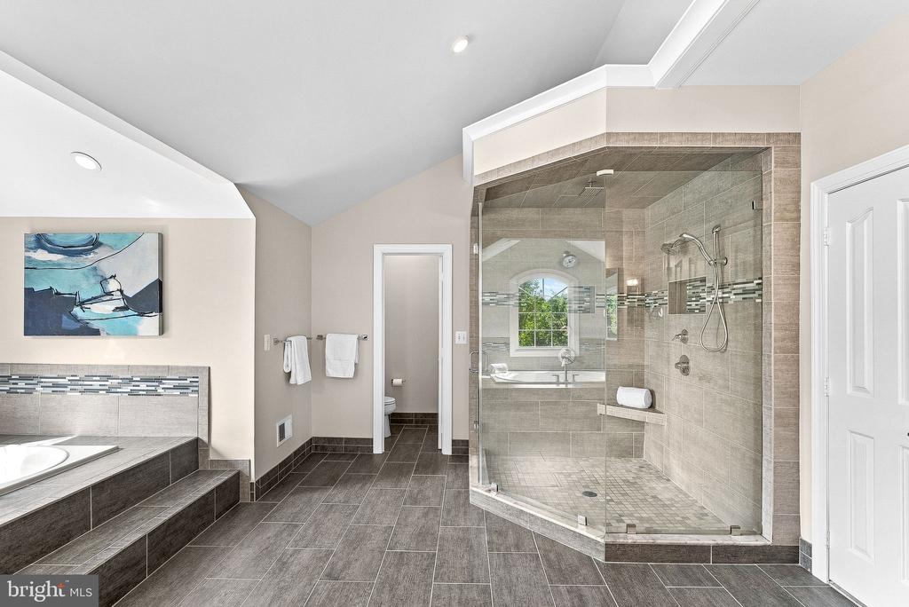42618 TRAPPE ROCK COURT