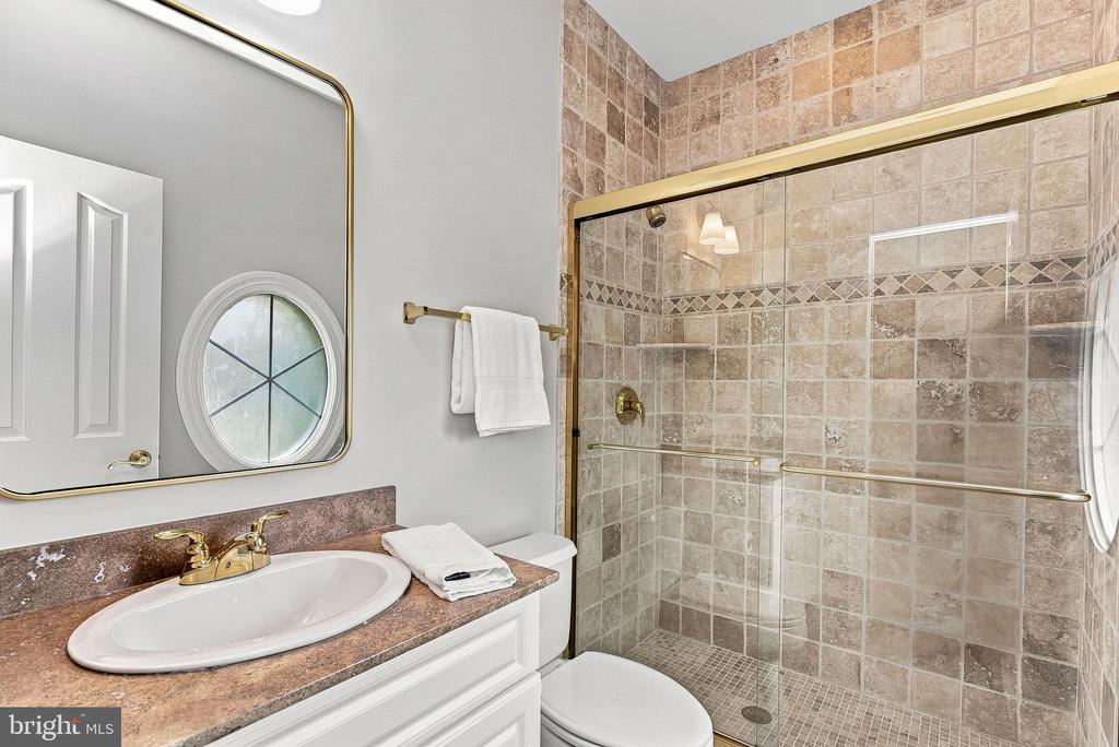 42618 TRAPPE ROCK COURT