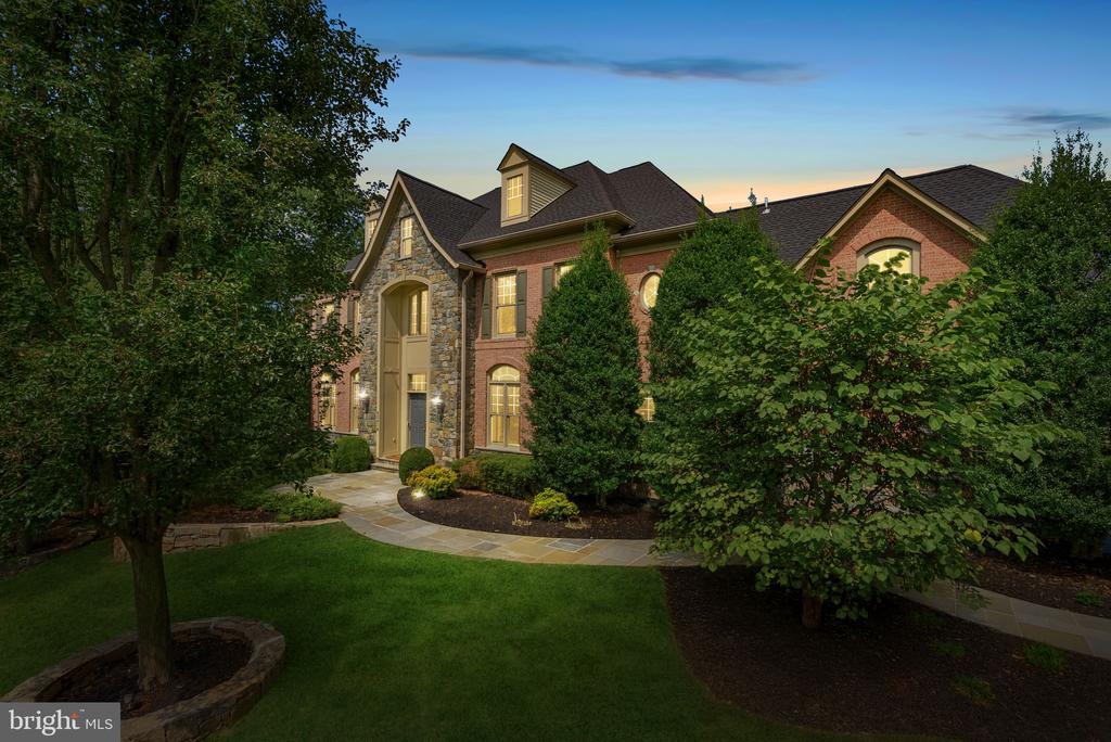 42618 TRAPPE ROCK COURT