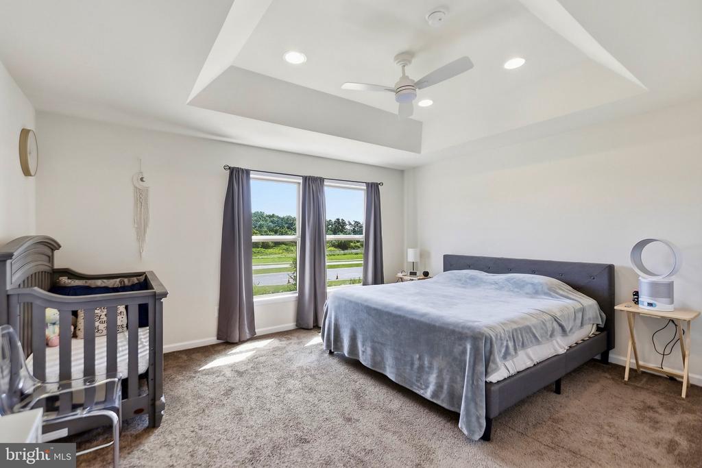 42422 DOGWOOD GLEN SQUARE