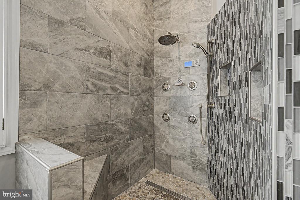 24139 LENAH WOODS PLACE