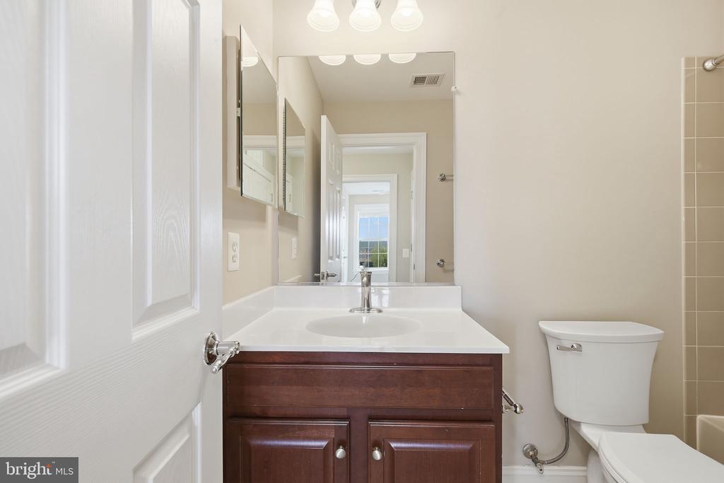 505 FLAMEFLOWER TERRACE SE