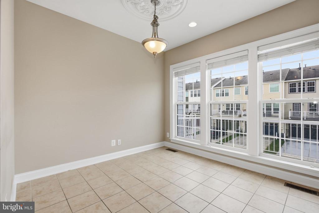 505 FLAMEFLOWER TERRACE SE
