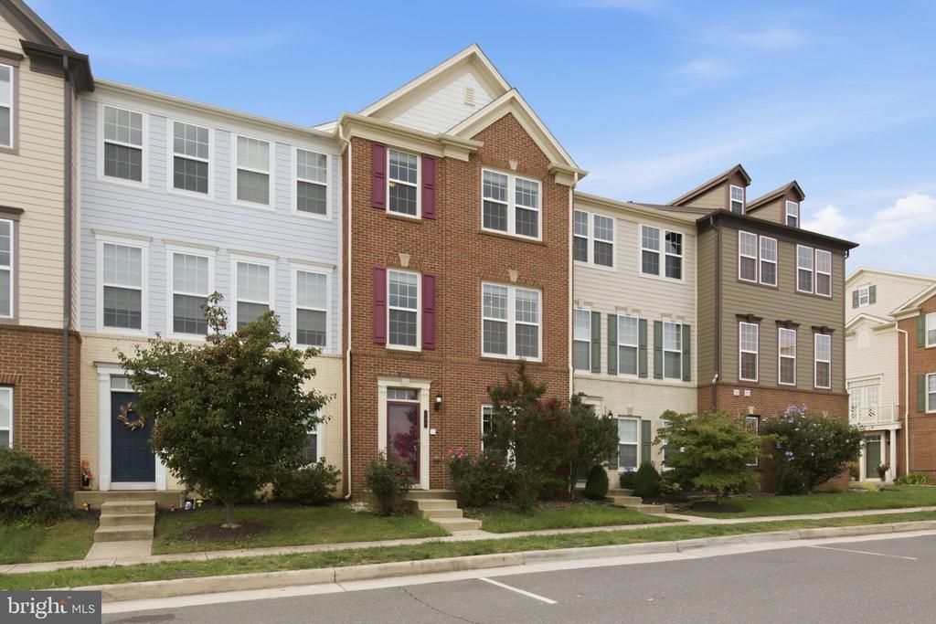505 FLAMEFLOWER TERRACE SE