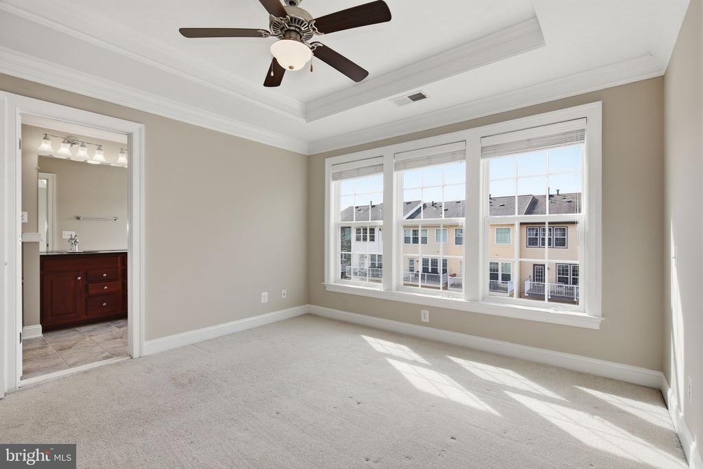 505 FLAMEFLOWER TERRACE SE