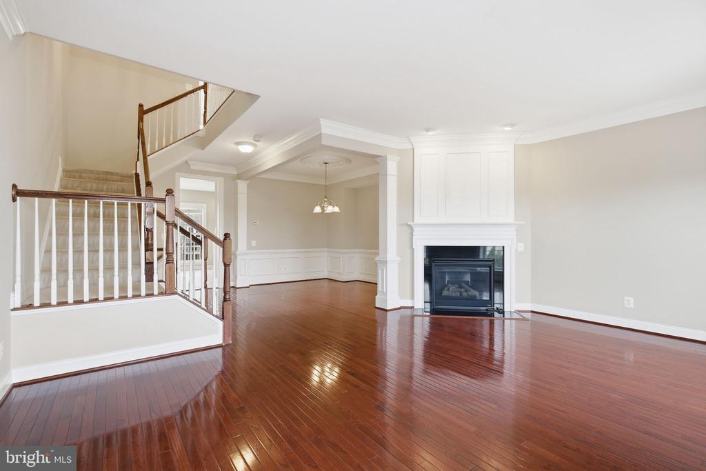 505 FLAMEFLOWER TERRACE SE