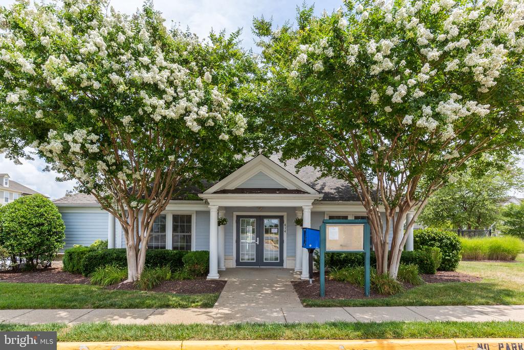 505 FLAMEFLOWER TERRACE SE