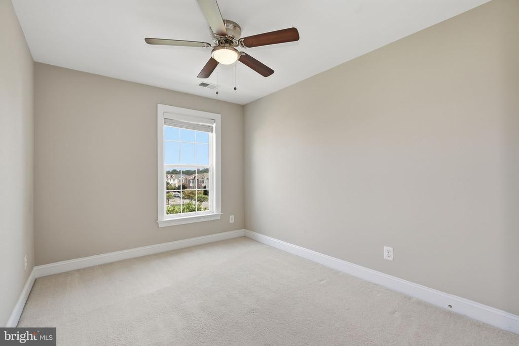 505 FLAMEFLOWER TERRACE SE