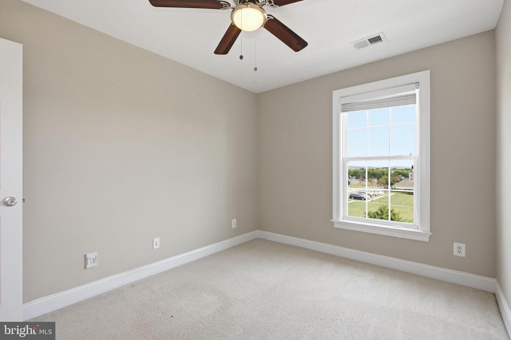 505 FLAMEFLOWER TERRACE SE