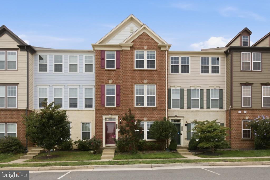 505 FLAMEFLOWER TERRACE SE