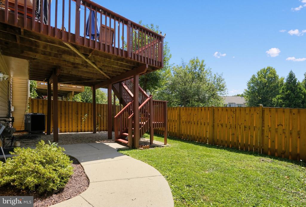 46701 CORKWING SQUARE