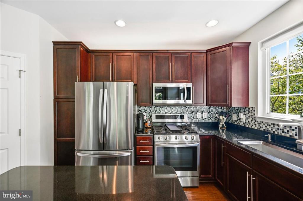 25091 GUNNERY SQUARE