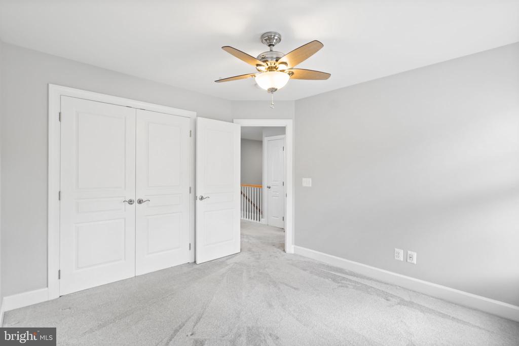 41060 DORATI SQUARE