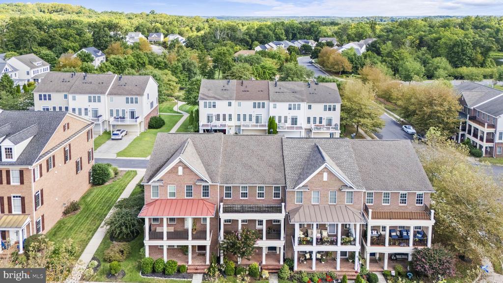 41060 DORATI SQUARE