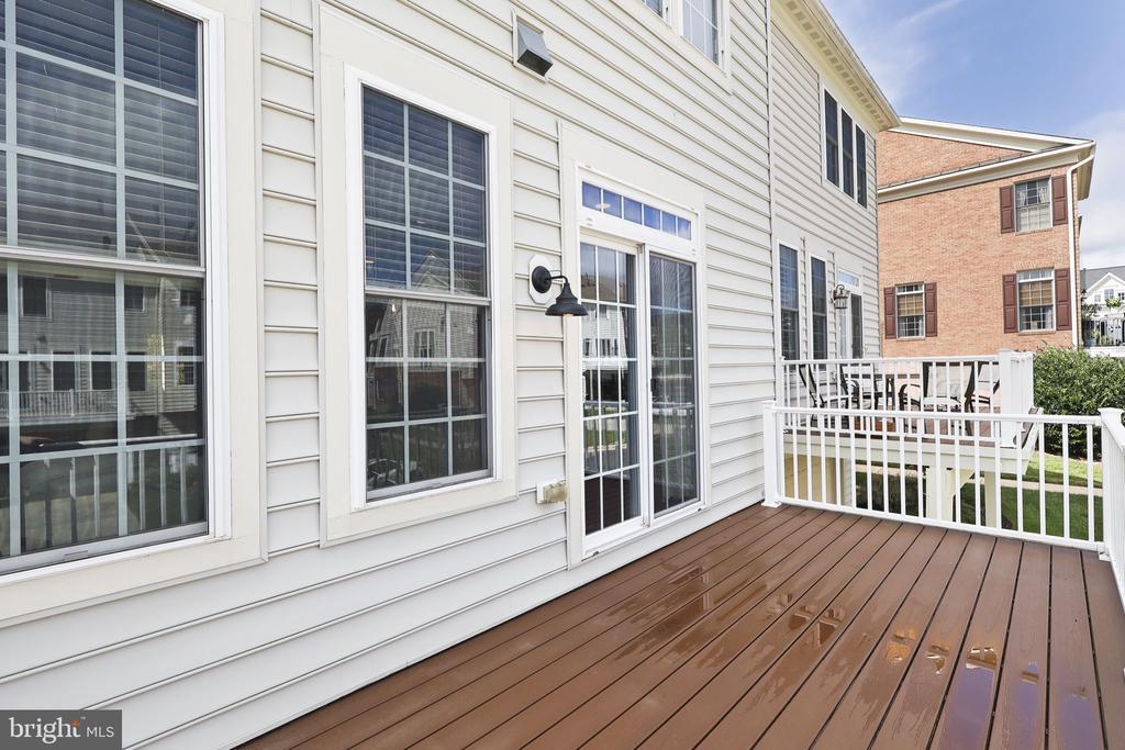 41060 DORATI SQUARE