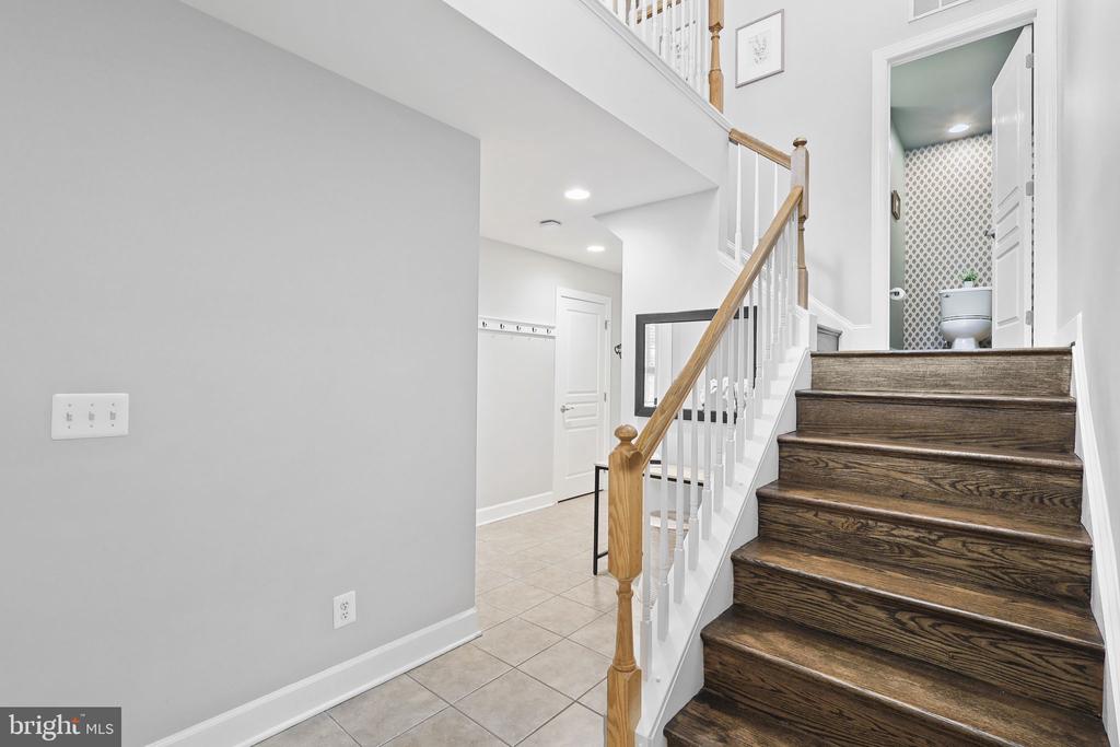 41060 DORATI SQUARE