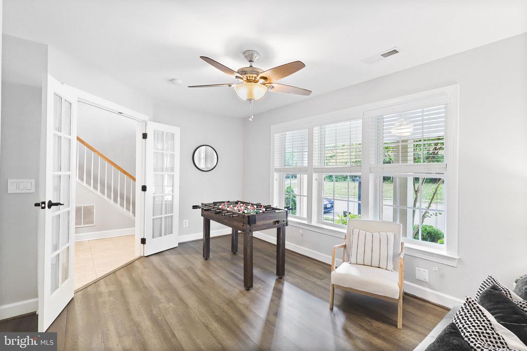 41060 DORATI SQUARE