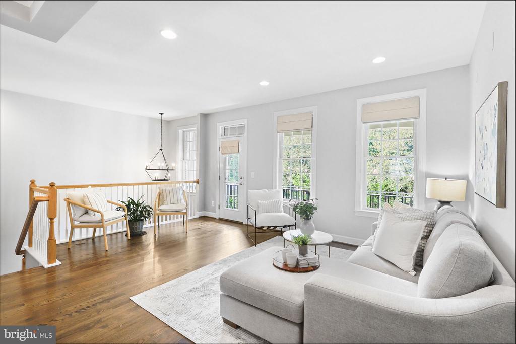 41060 DORATI SQUARE