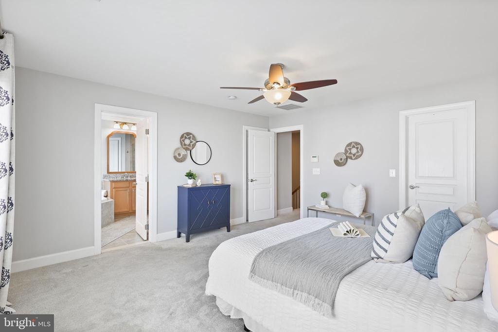 41060 DORATI SQUARE