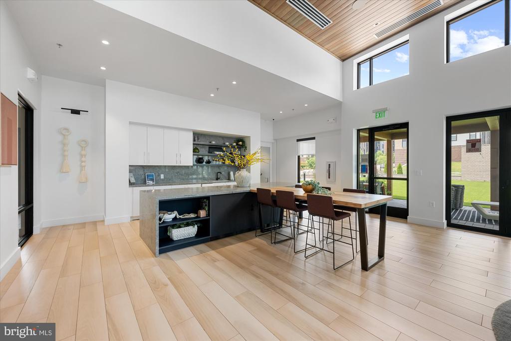 43556 CENTERGATE DRIVE