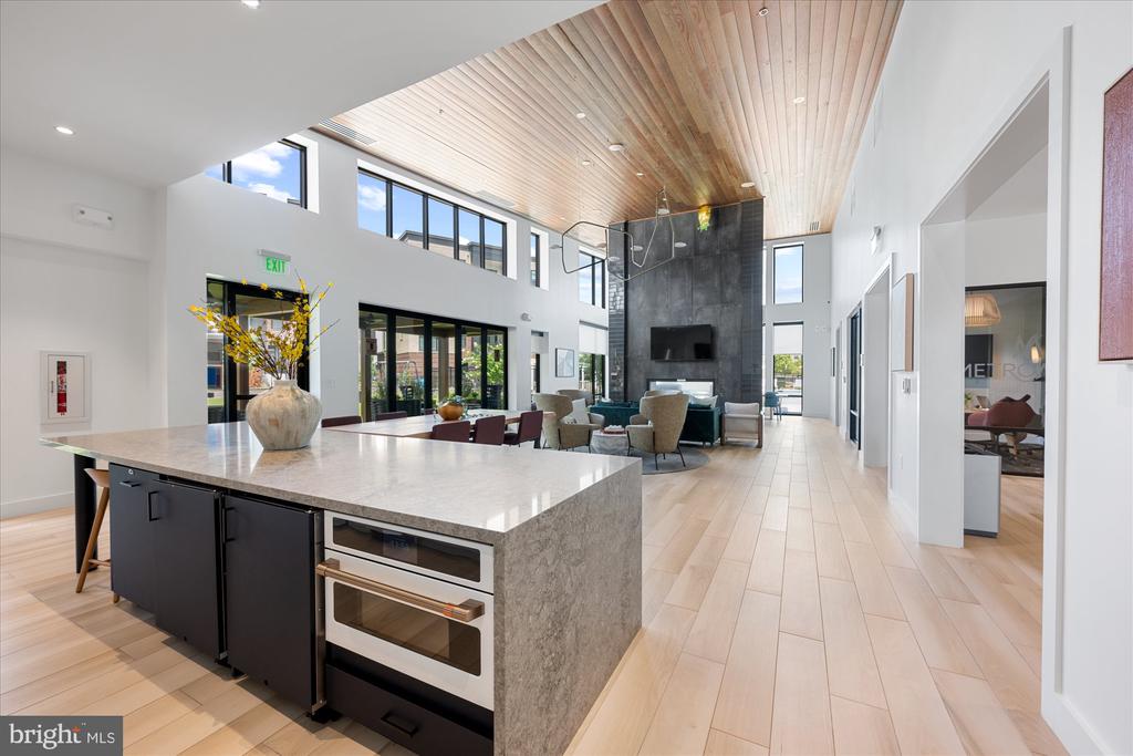 43556 CENTERGATE DRIVE
