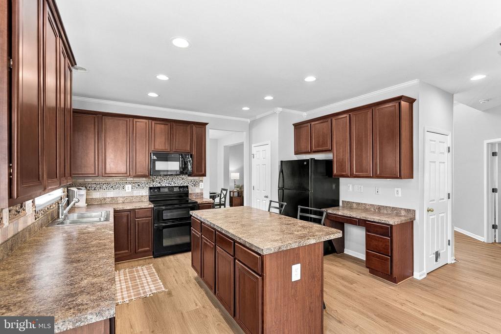 17512 TEDLER CIRCLE