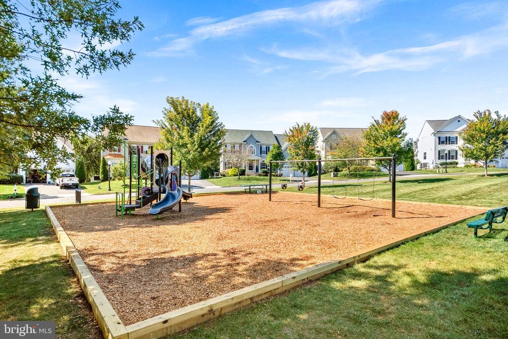 17512 TEDLER CIRCLE