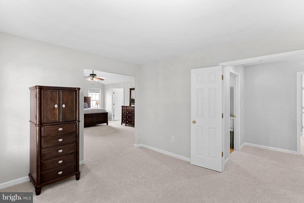 17512 TEDLER CIRCLE