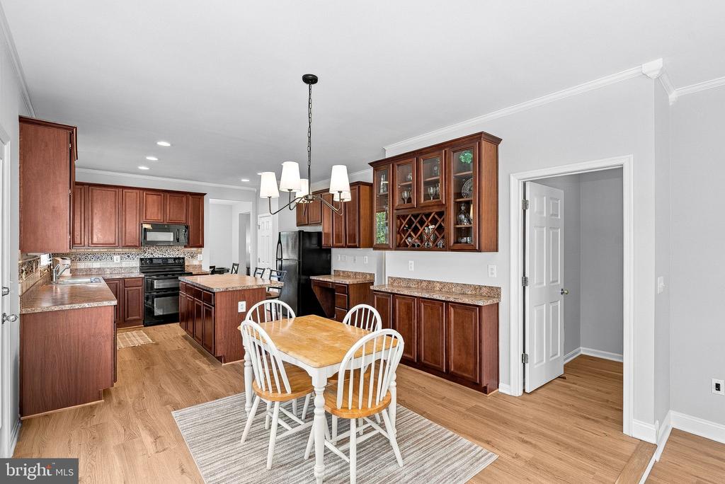 17512 TEDLER CIRCLE