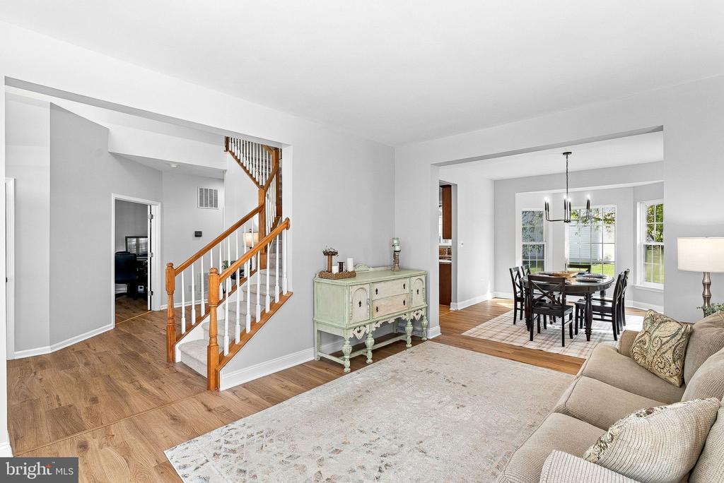 17512 TEDLER CIRCLE
