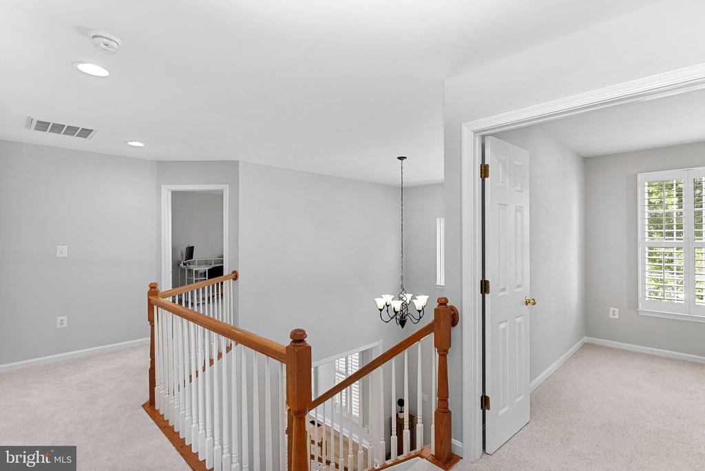 17512 TEDLER CIRCLE