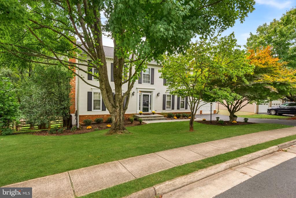 121 REGINA DRIVE