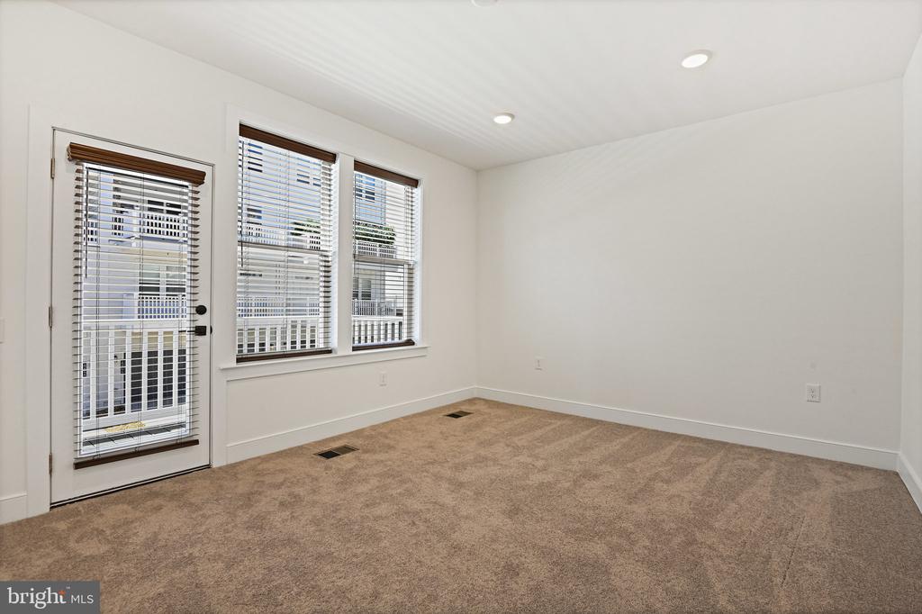 20064 CORAL WIND TERRACE