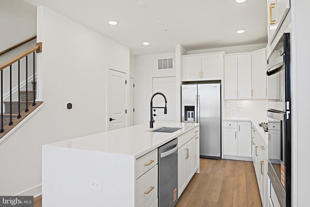 20064 CORAL WIND TERRACE