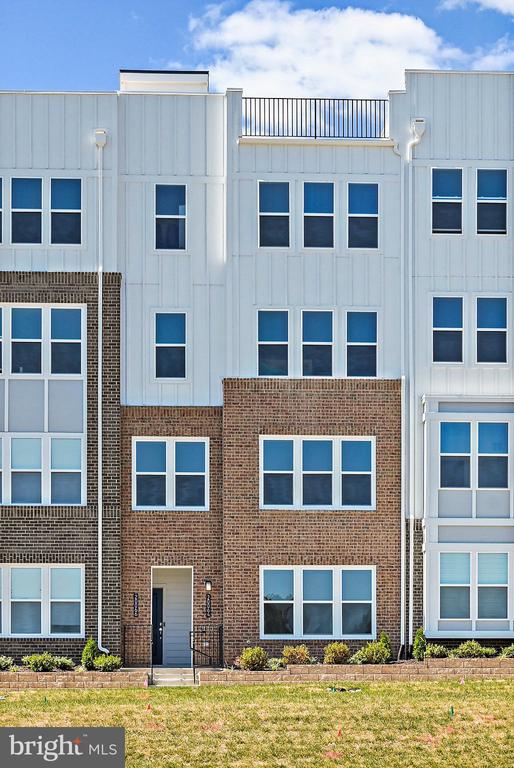 20064 CORAL WIND TERRACE