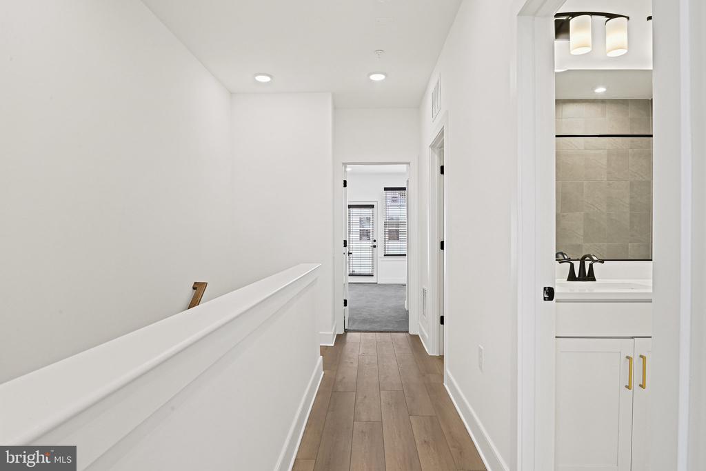 20064 CORAL WIND TERRACE