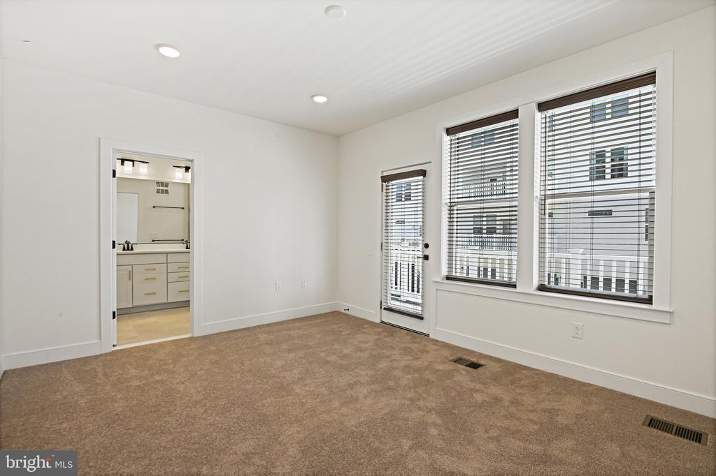 20064 CORAL WIND TERRACE