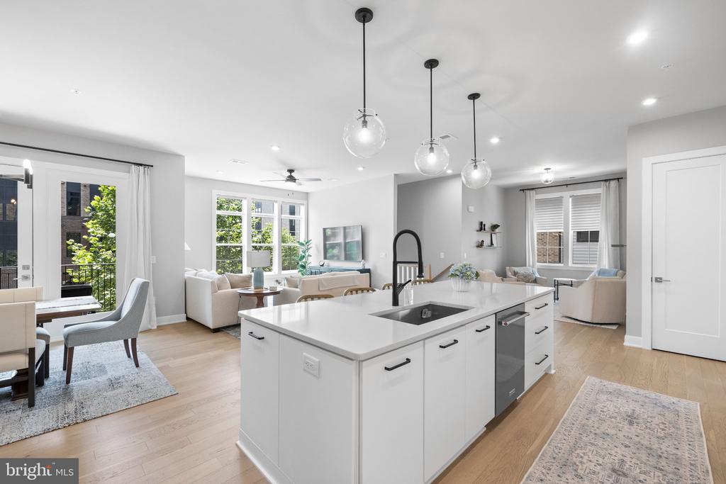 43442 CROSON LANE Unit: 100