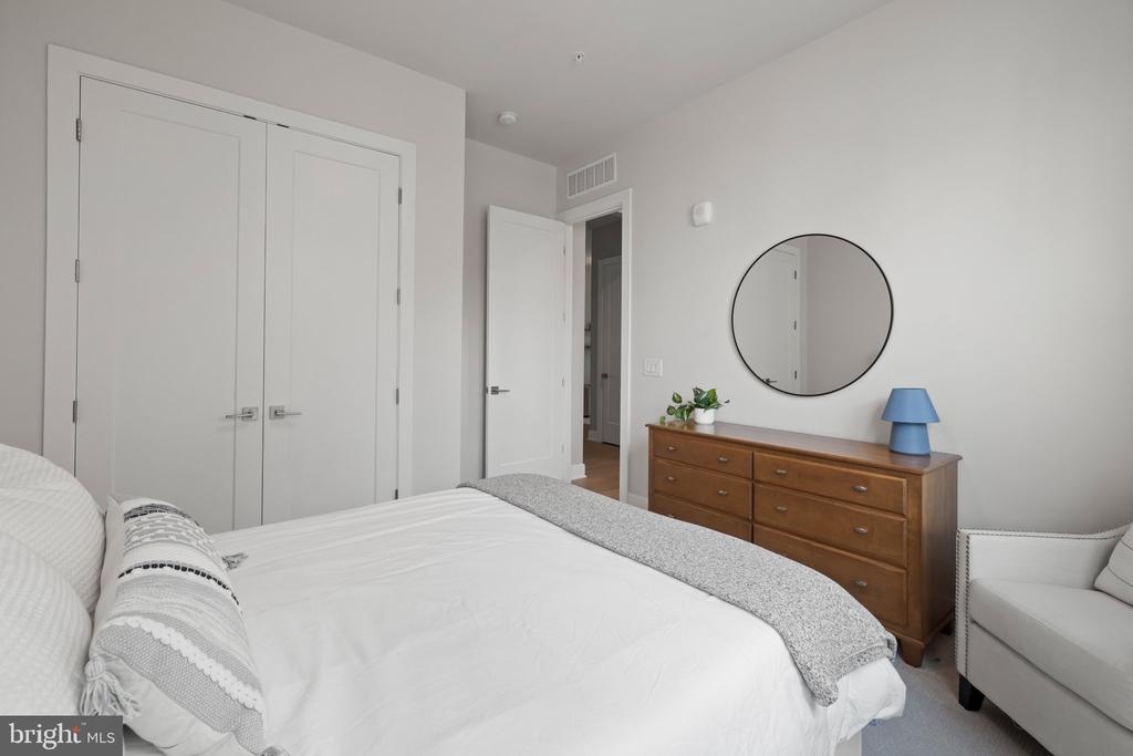 43442 CROSON LANE Unit: 100