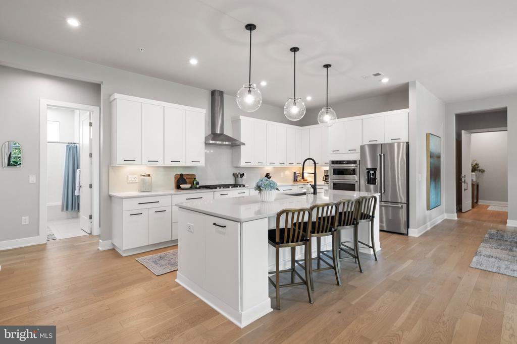 43442 CROSON LANE Unit: 100