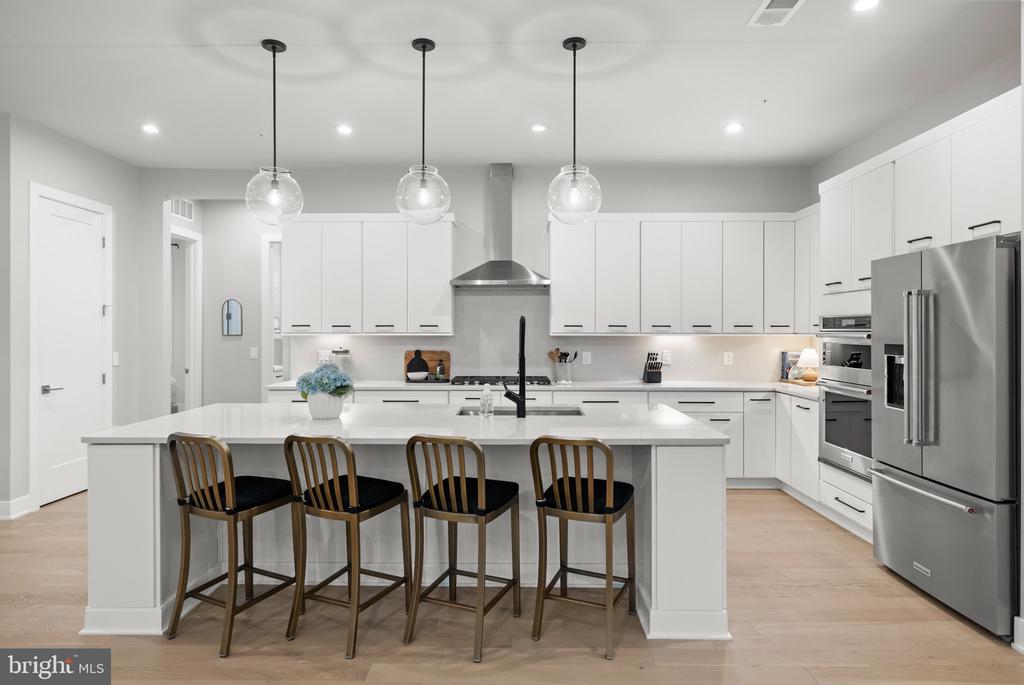 43442 CROSON LANE Unit: 100