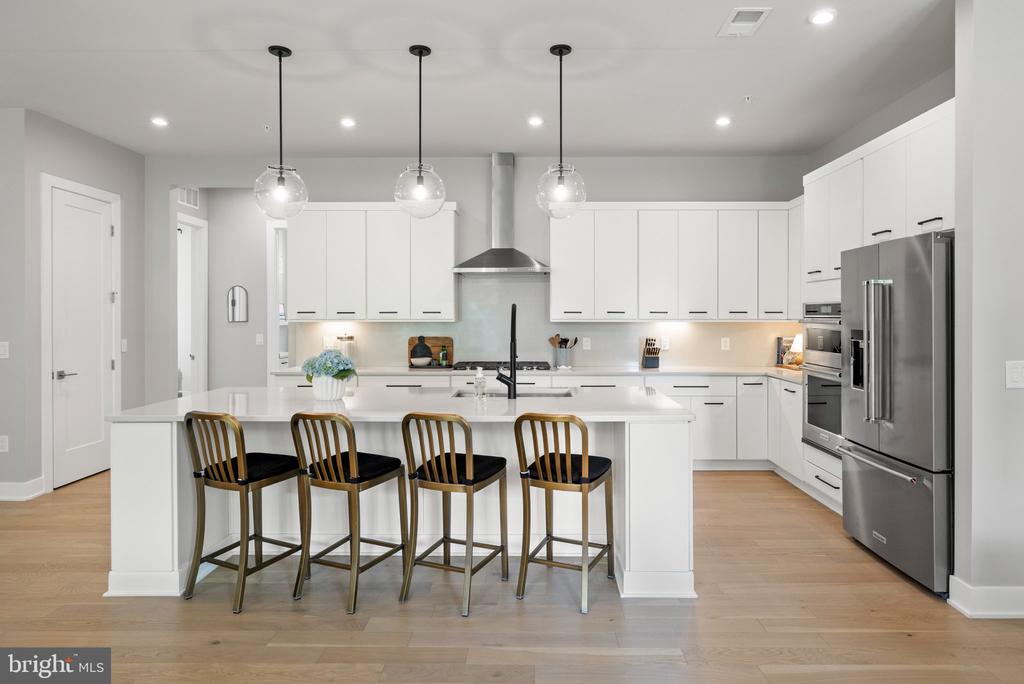 43442 CROSON LANE Unit: 100