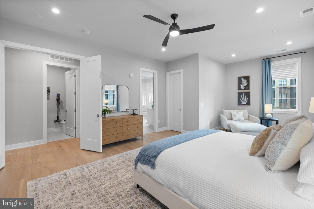 43442 CROSON LANE Unit: 100