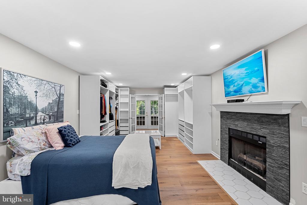 19091 YOUNGS CLIFF ROAD