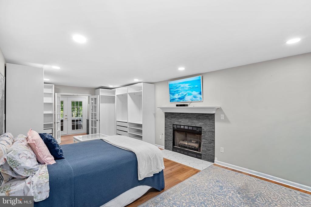19091 YOUNGS CLIFF ROAD