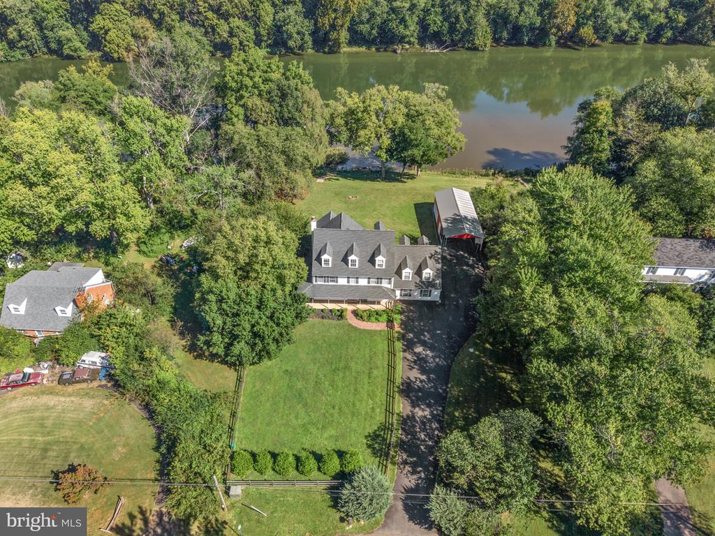 19091 YOUNGS CLIFF ROAD