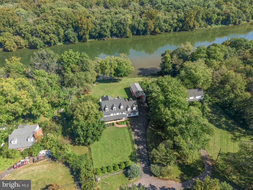 19091 YOUNGS CLIFF ROAD