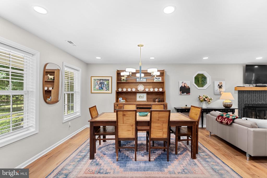 19091 YOUNGS CLIFF ROAD
